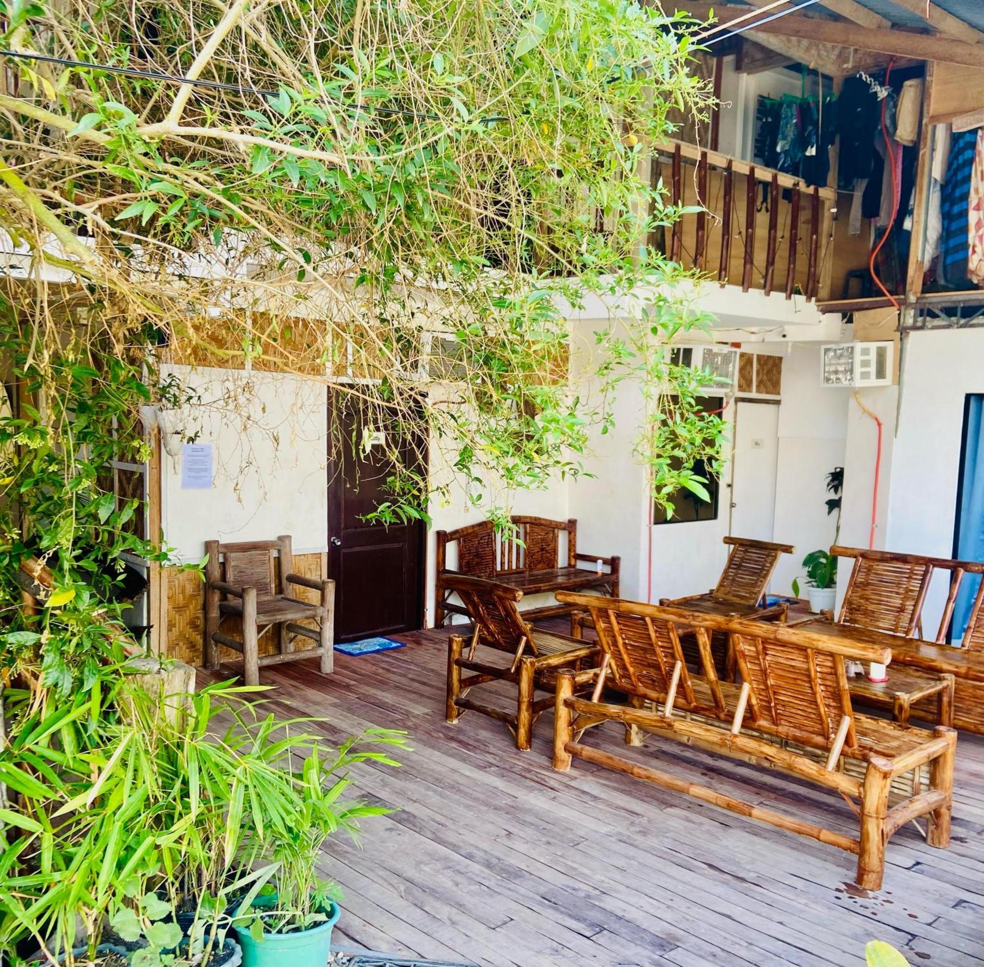 Babu Backpackers Inn Moalboal Luaran gambar